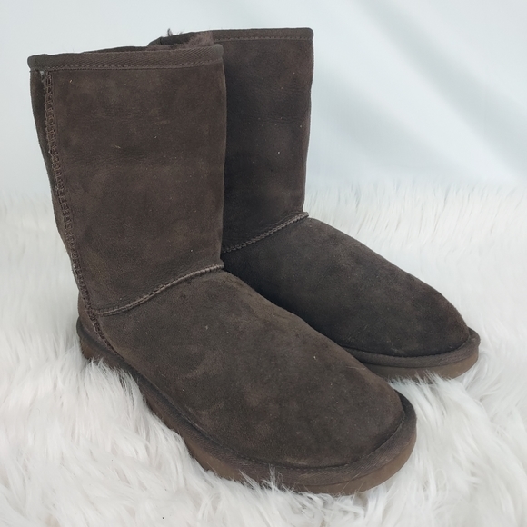 UGG Shoes - UGG Australia 5825 mid calf sheepskin suede leather boots, women's size 8, brown